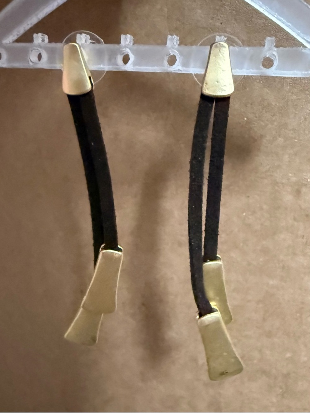 💙 Rock & Vibe Leather & Gold Tone Earrings